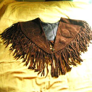 BROWN SUEDE BUCKSKIN LEATHER FRINGED SHOULDER CAPE M/L